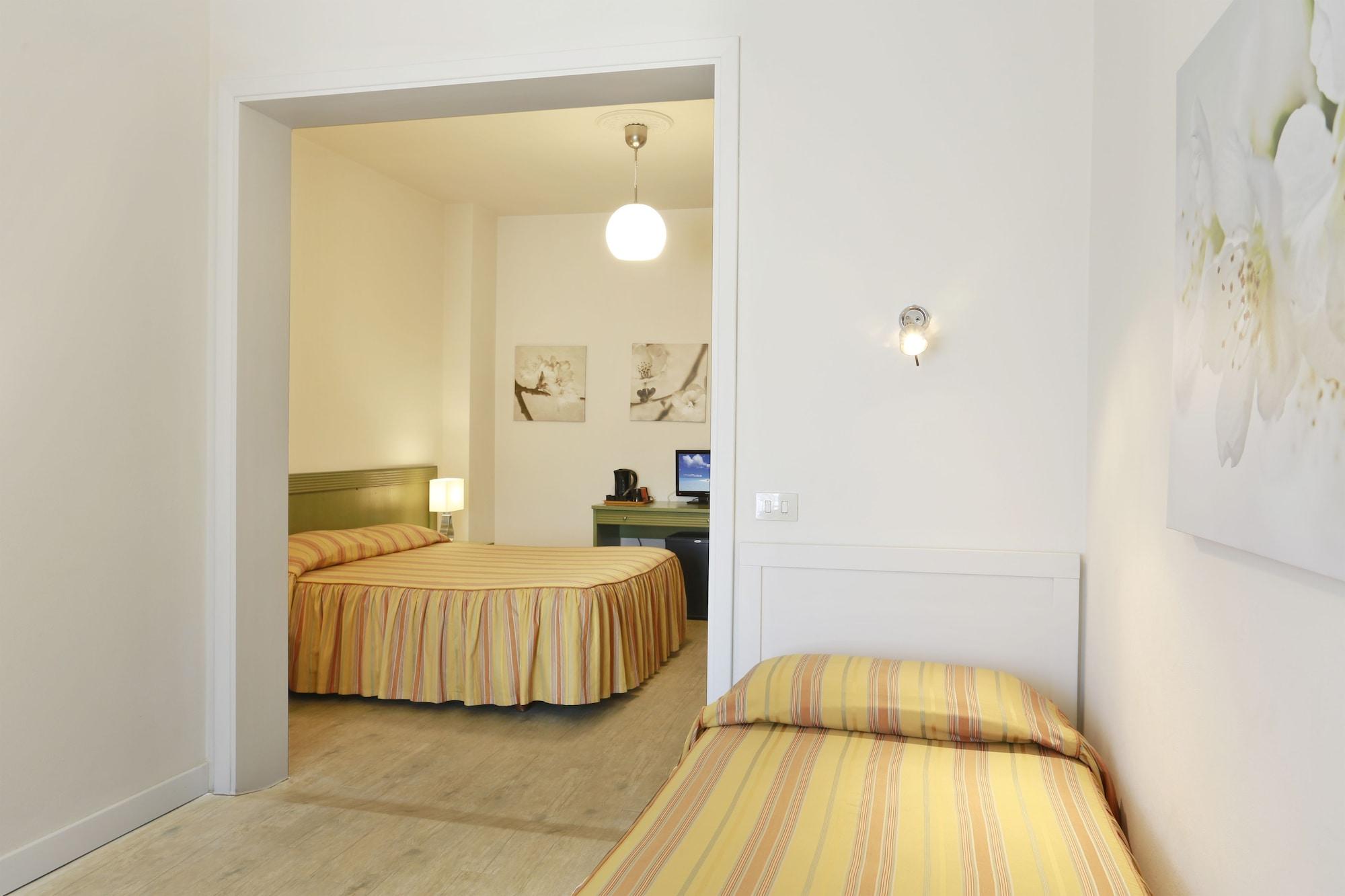 Hotel Lupori Viareggio Esterno foto