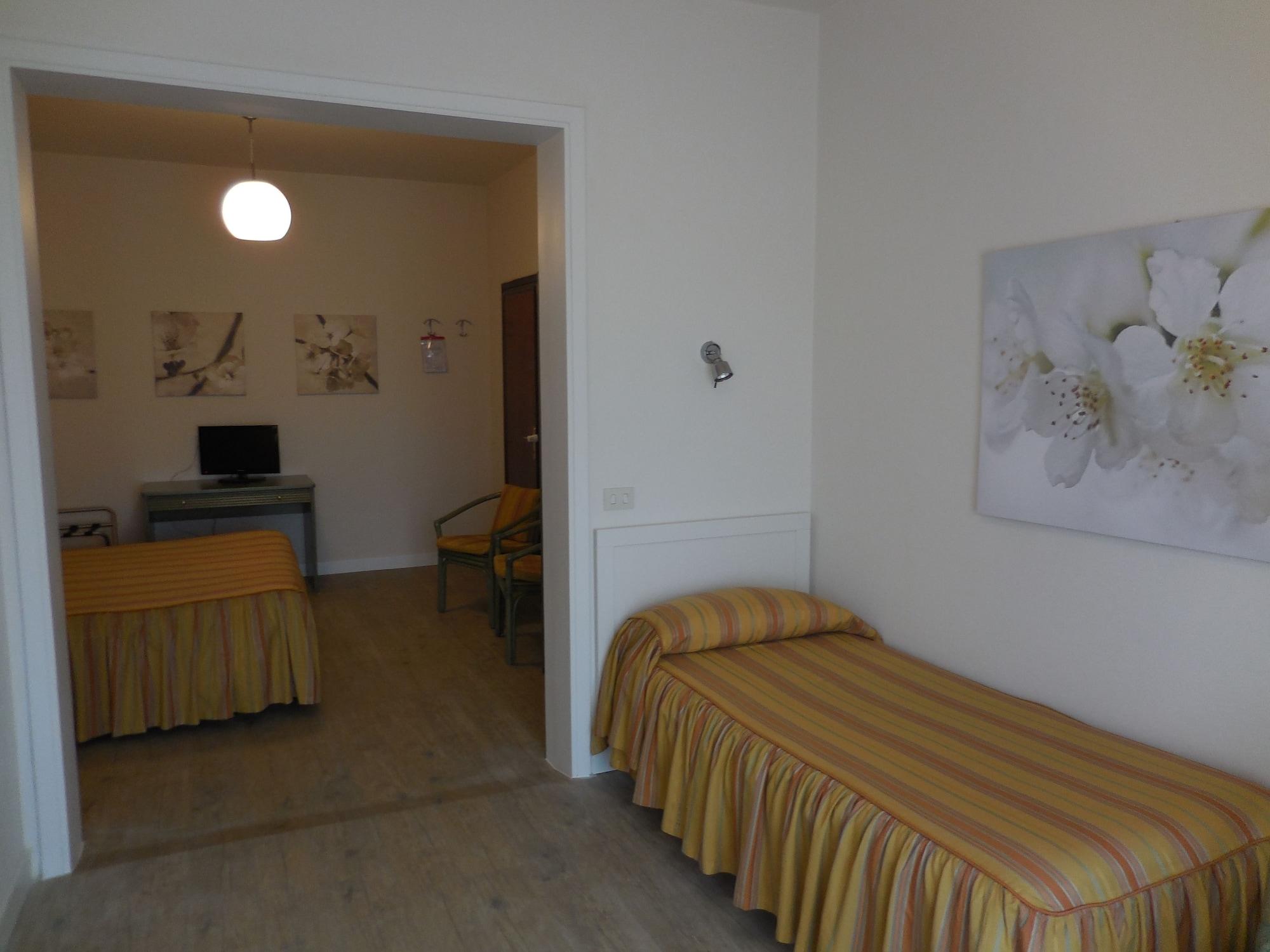 Hotel Lupori Viareggio Esterno foto