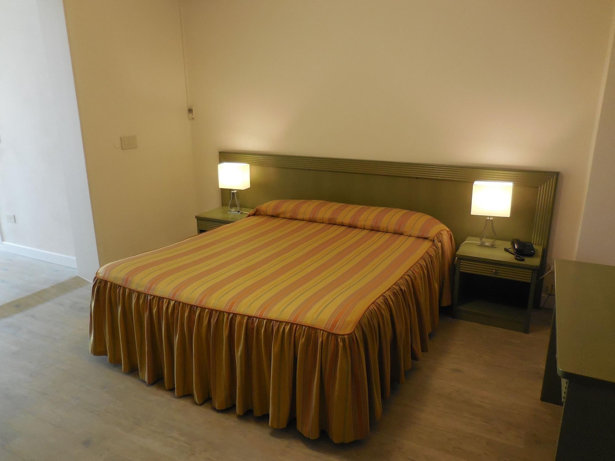 Hotel Lupori Viareggio Esterno foto