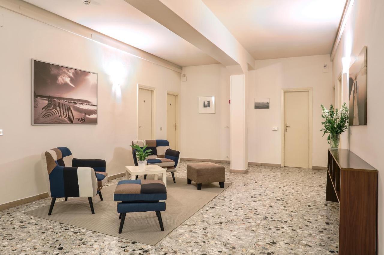 Hotel Lupori Viareggio Esterno foto