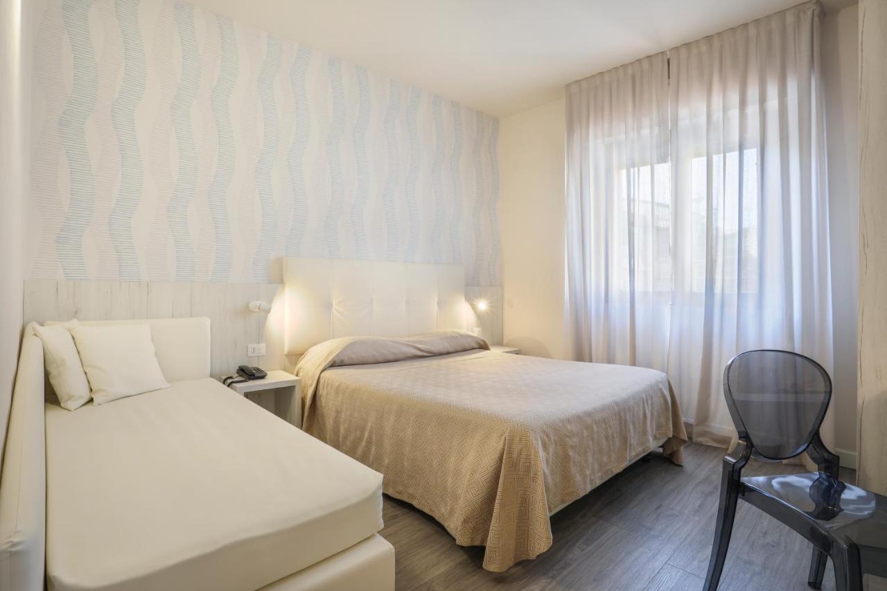 Hotel Lupori Viareggio Esterno foto