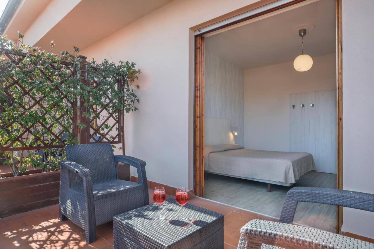 Hotel Lupori Viareggio Esterno foto