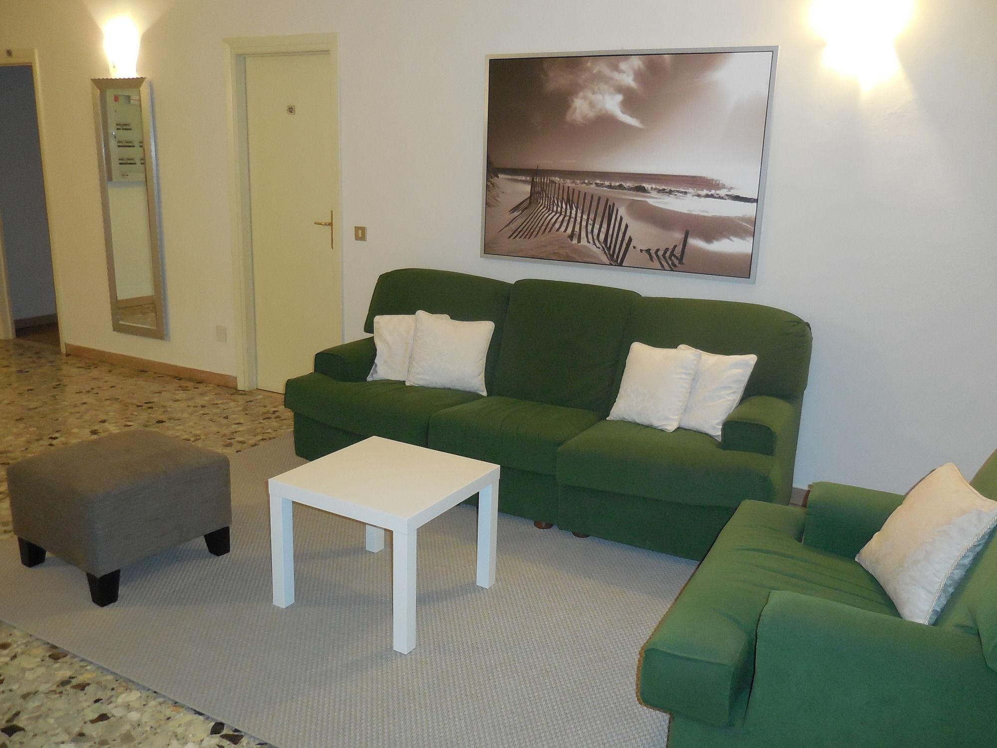 Hotel Lupori Viareggio Esterno foto