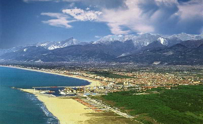 Hotel Lupori Viareggio Esterno foto