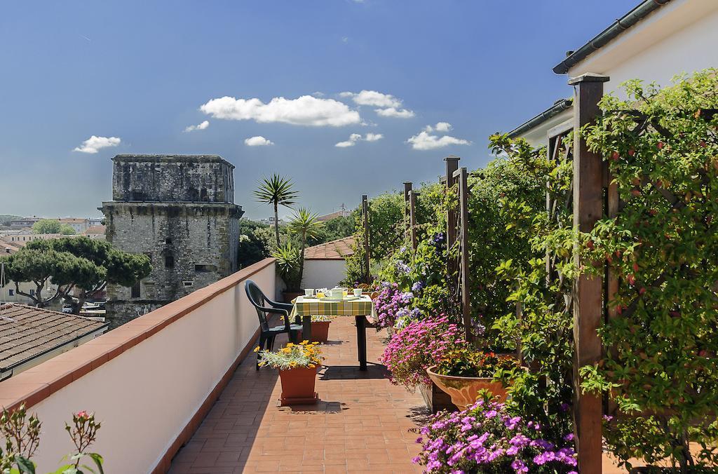 Hotel Lupori Viareggio Esterno foto