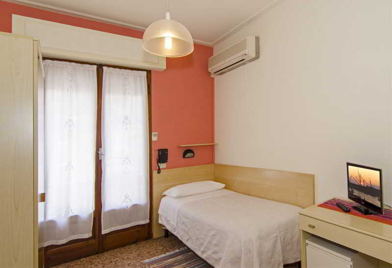 Hotel Lupori Viareggio Esterno foto